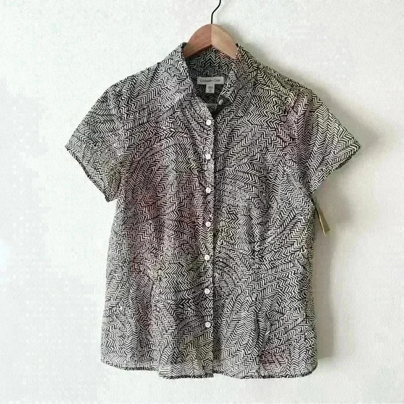 Coldwater Creek Tops - NWT Coldwater Creek Sz M Brown Abstract No Iron Shirt Button Down Short Sleeve